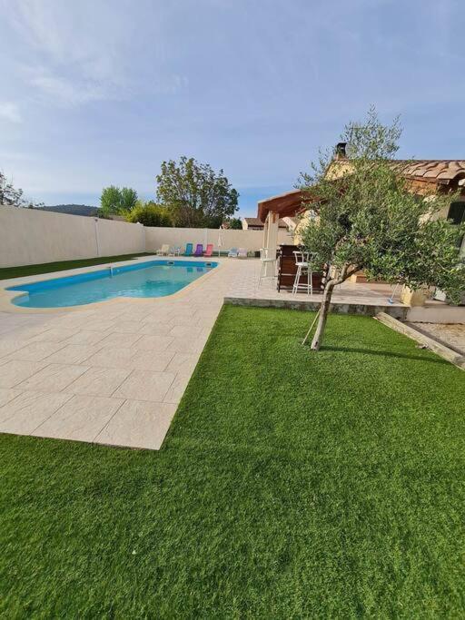 Appartement 53 M² - Pignans Au Coeur Du Var Экстерьер фото